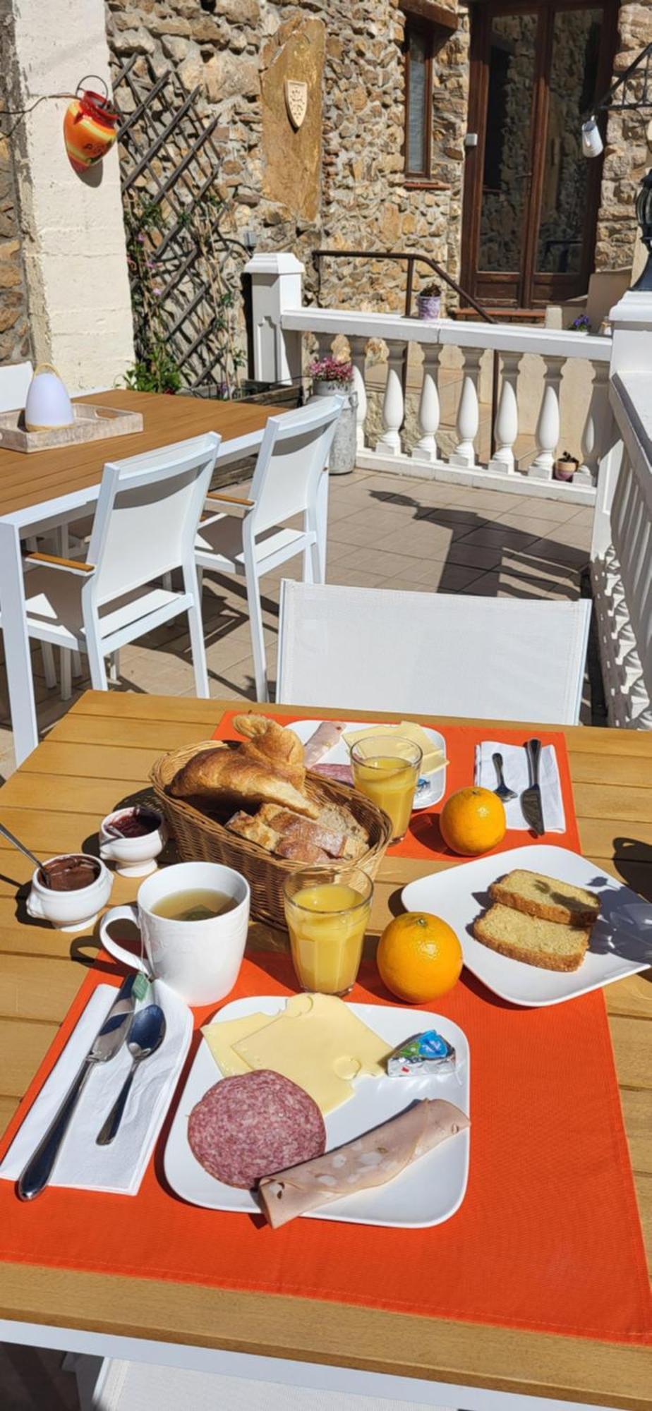 Bed and Breakfast La Maison Millesime La Caunette Экстерьер фото